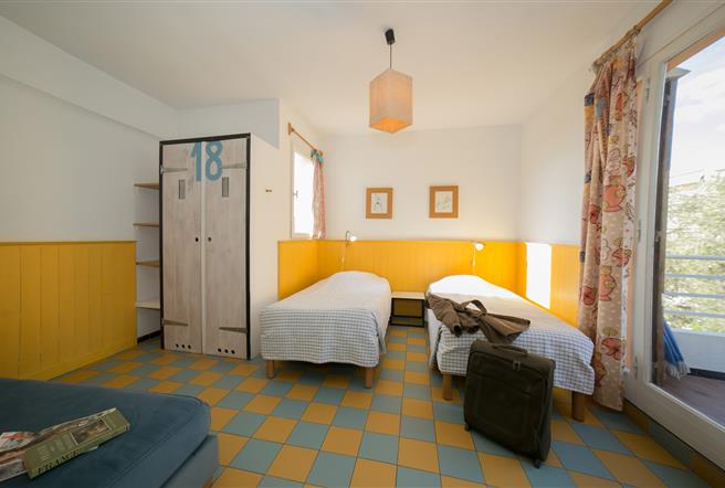 The bedroom of an apartment of the hotel Val Duchesse in Cagnes sur Mer